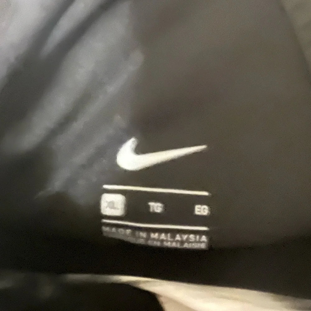Nike Black and White Sports Top with Built in Bra, size XL
